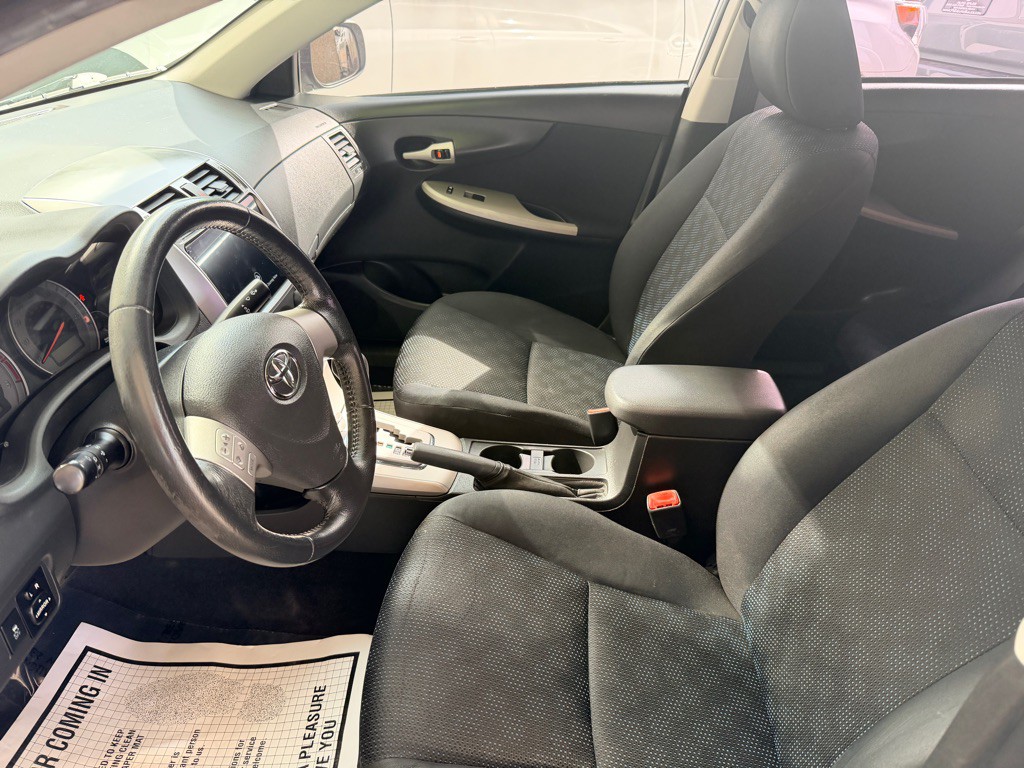 2010 Toyota Corolla Image 8