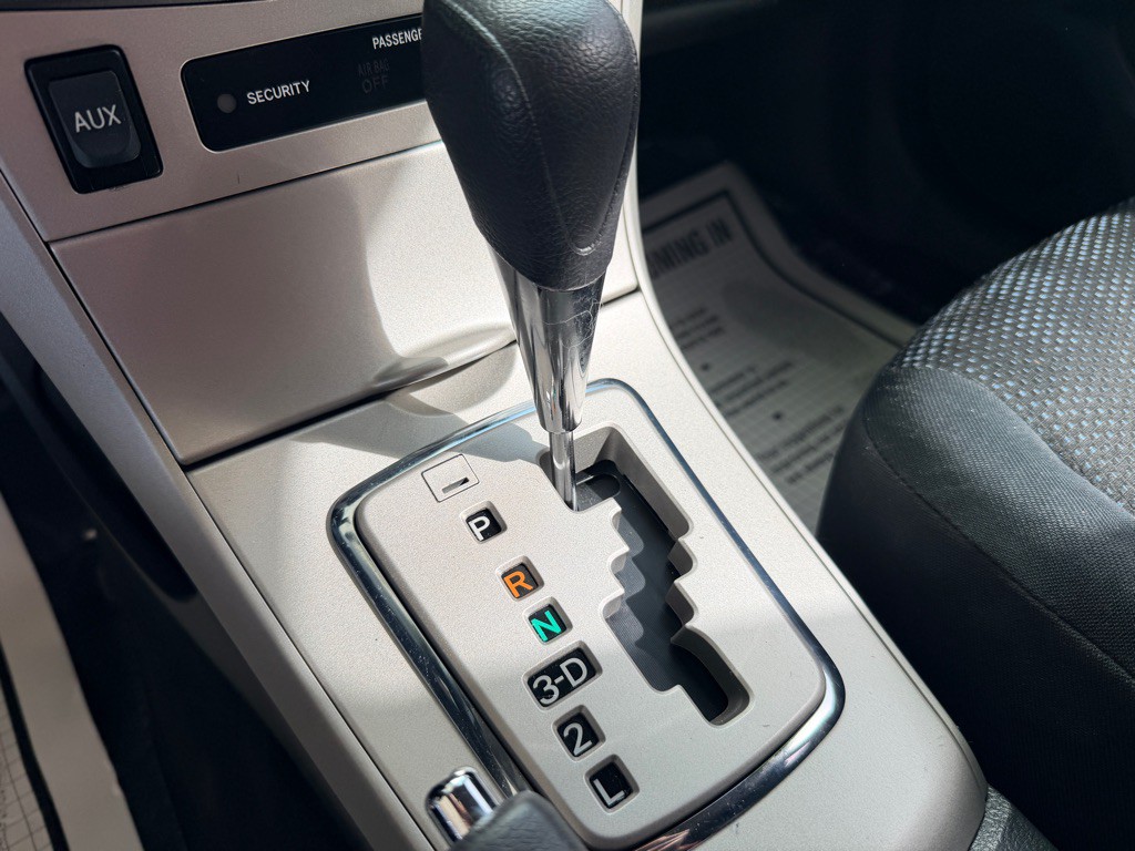 2010 Toyota Corolla Image 11