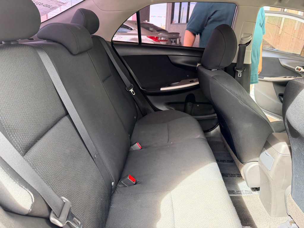 2010 Toyota Corolla Image 18