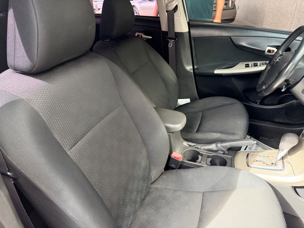 2010 Toyota Corolla Image 19