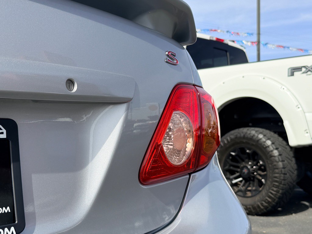 2010 Toyota Corolla Image 33