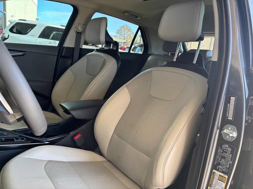 2025 Kia Niro Image 6