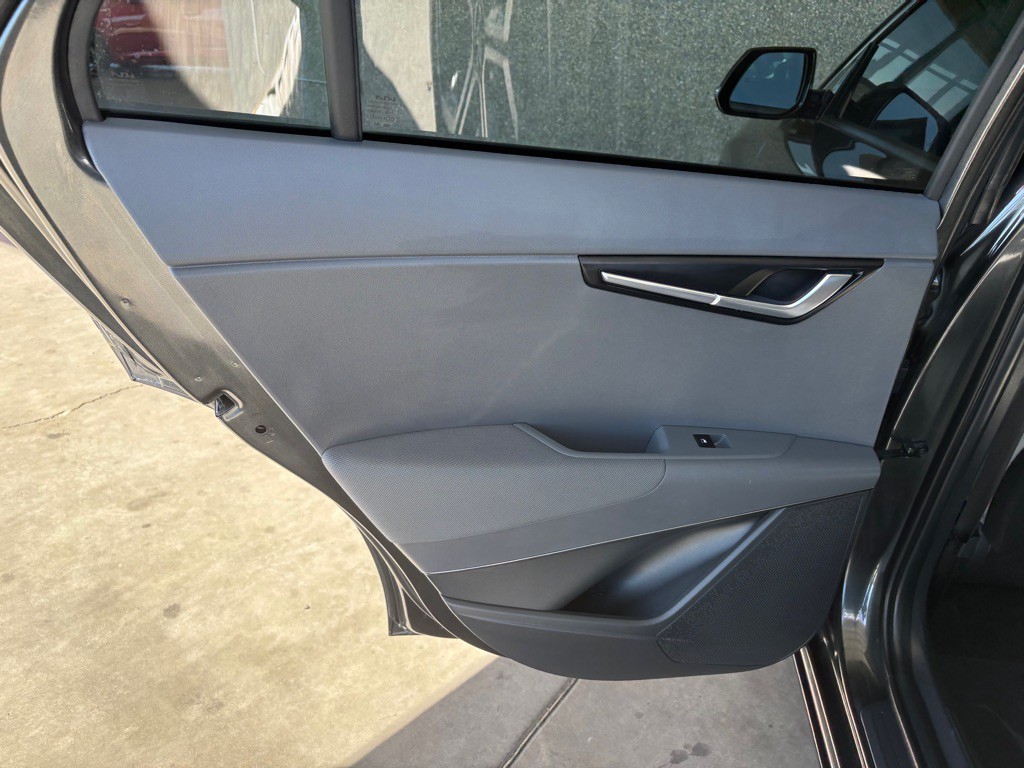 2025 Kia Niro Image 23