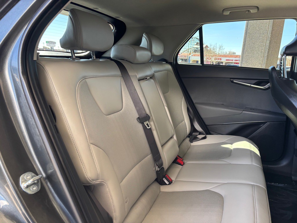 2025 Kia Niro Image 28