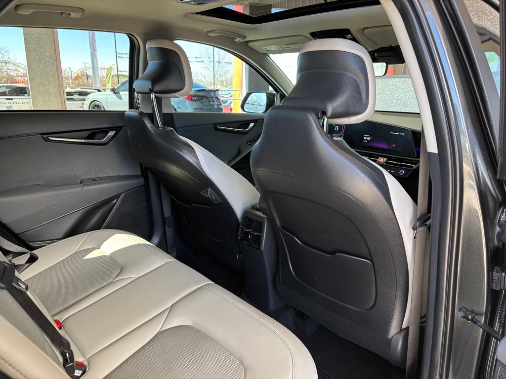 2025 Kia Niro Image 29