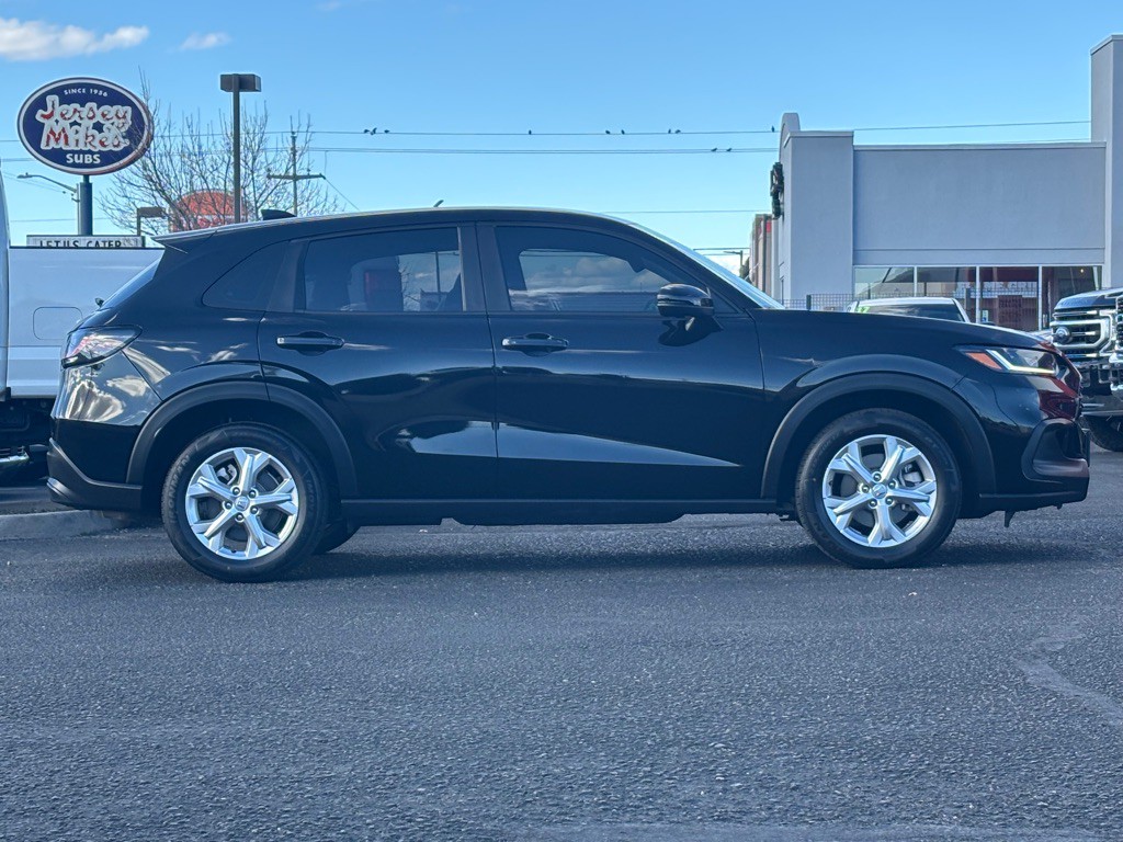 2023 Honda HR-V Image 38