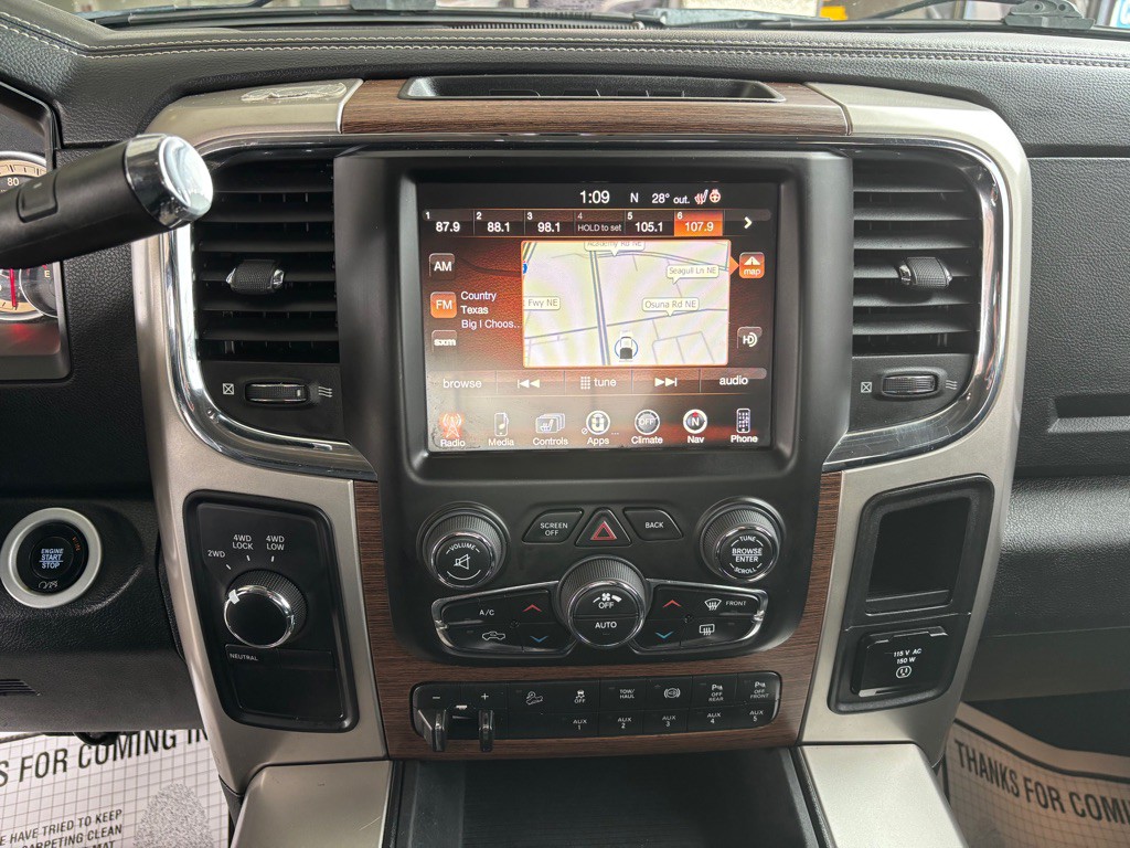 2017 RAM 2500 Image 12