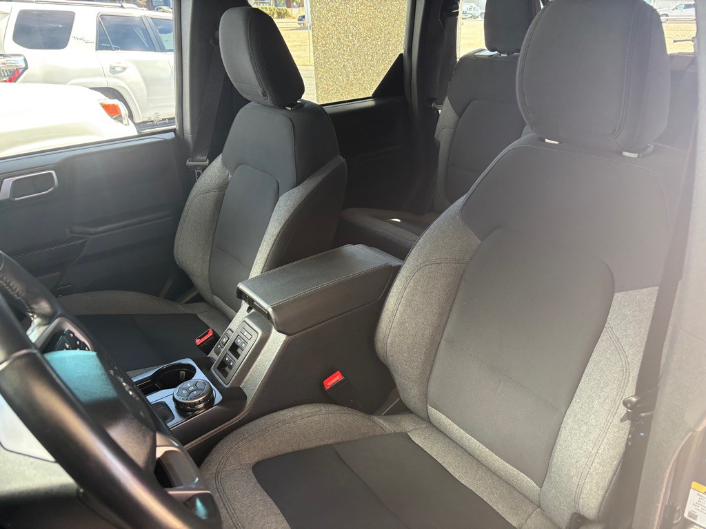 2025 Ford Bronco Image 6