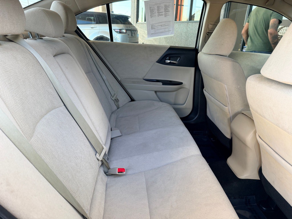 2013 Honda Accord Image 16