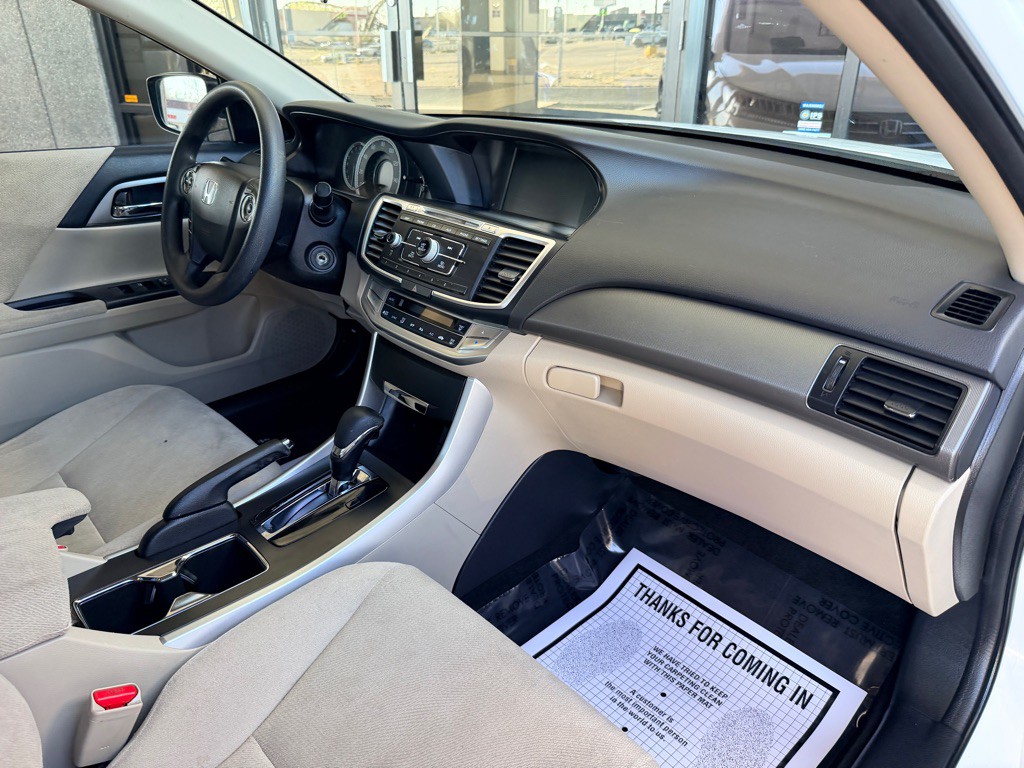 2013 Honda Accord Image 18