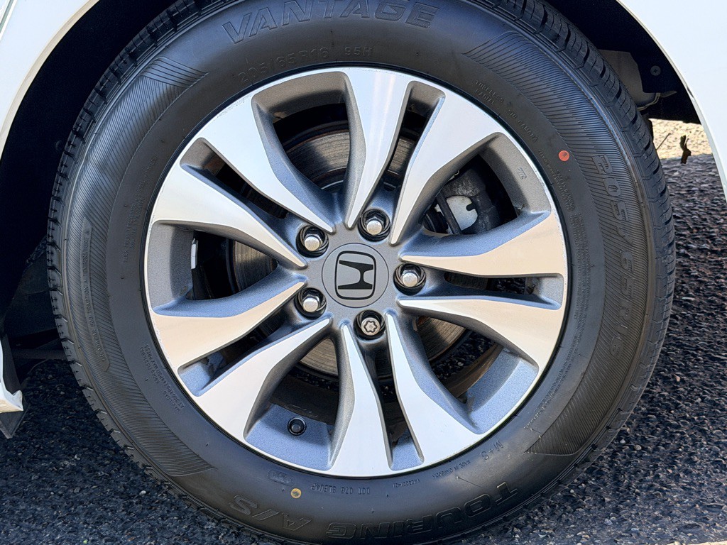 2013 Honda Accord Image 39