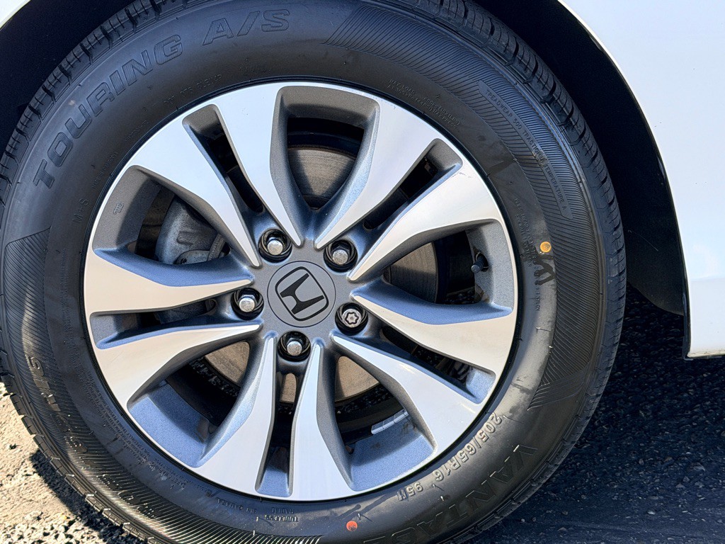 2013 Honda Accord Image 40