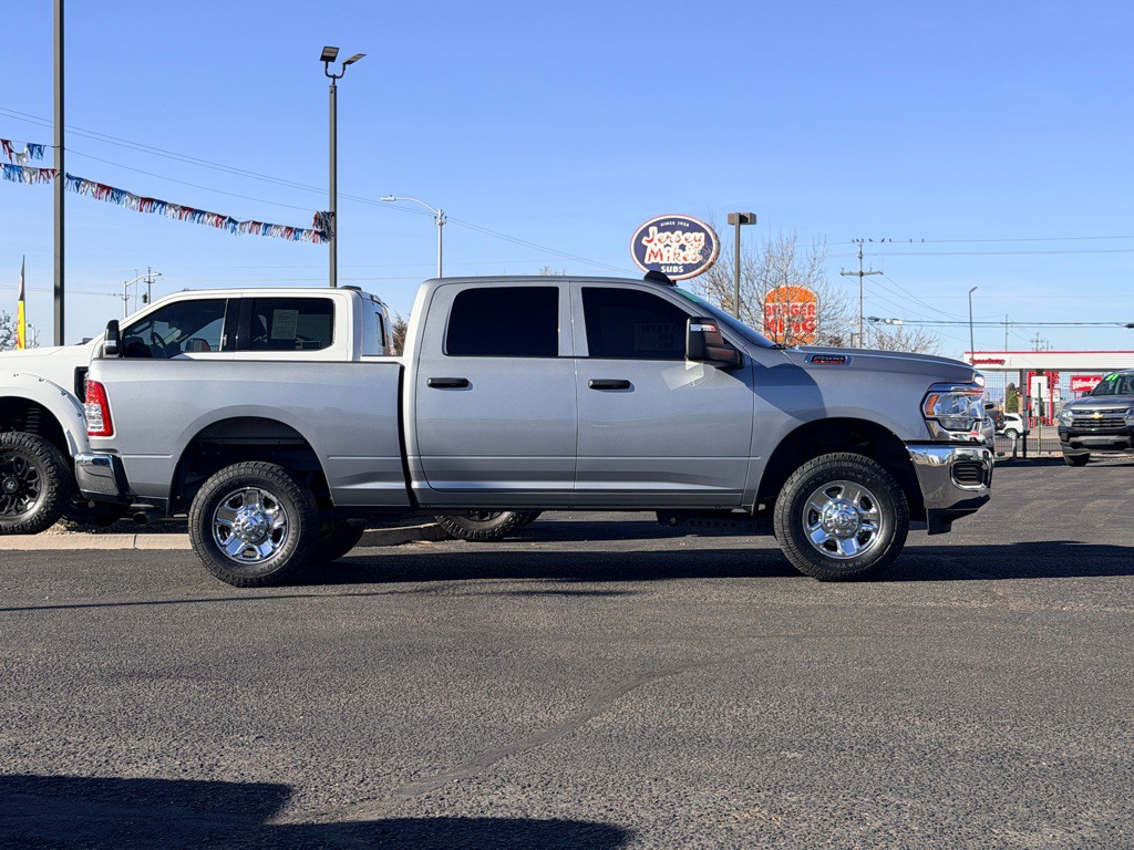 2024 RAM 2500 Image 38