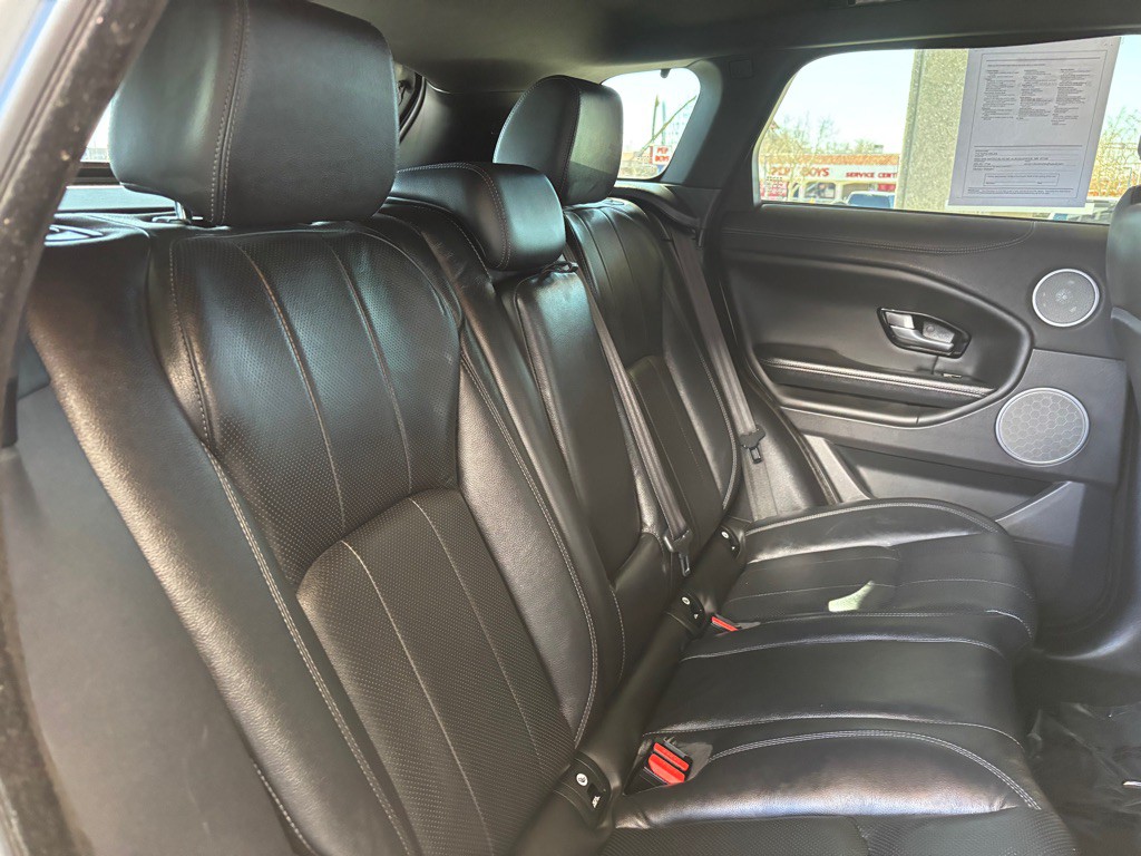 2016 Land Rover Range Rover Evoque Image 27