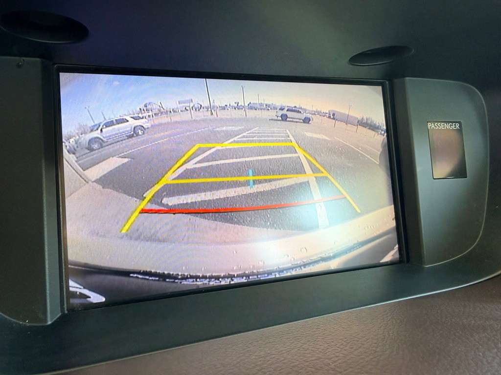 2016 Lexus ES Image 17