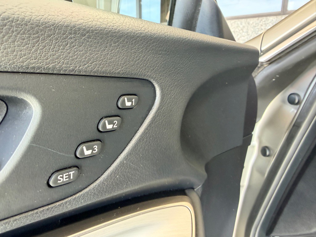 2016 Lexus RC Image 6