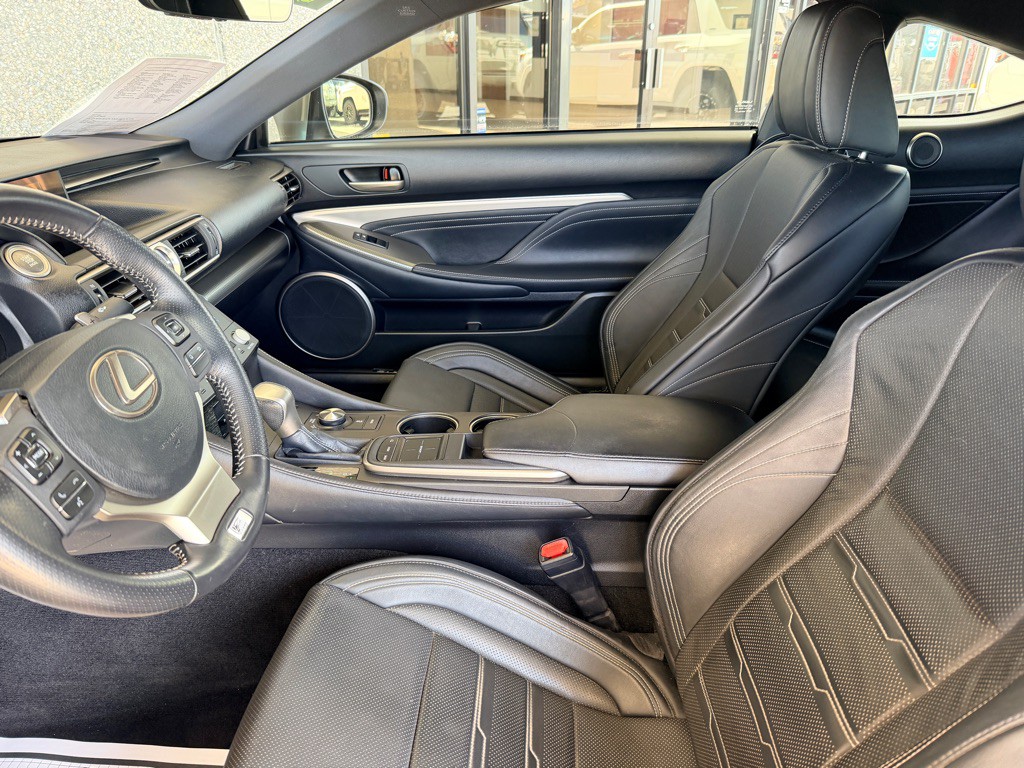 2016 Lexus RC Image 7