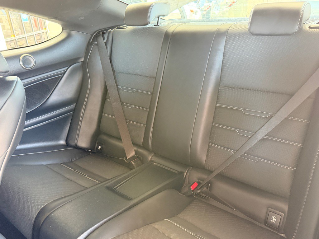 2016 Lexus RC Image 17