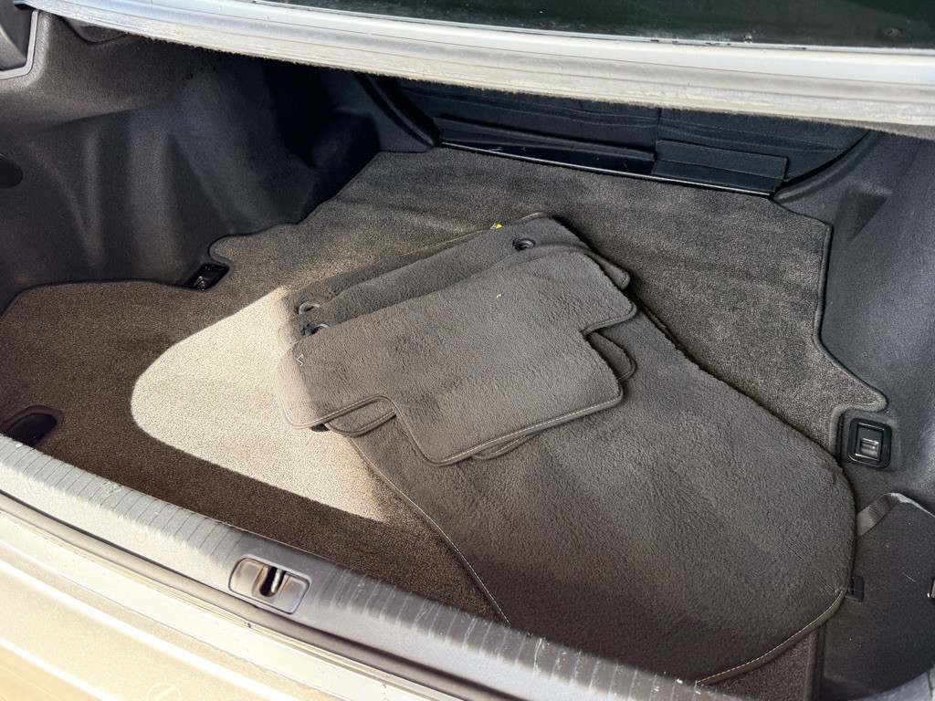 2016 Lexus RC Image 18