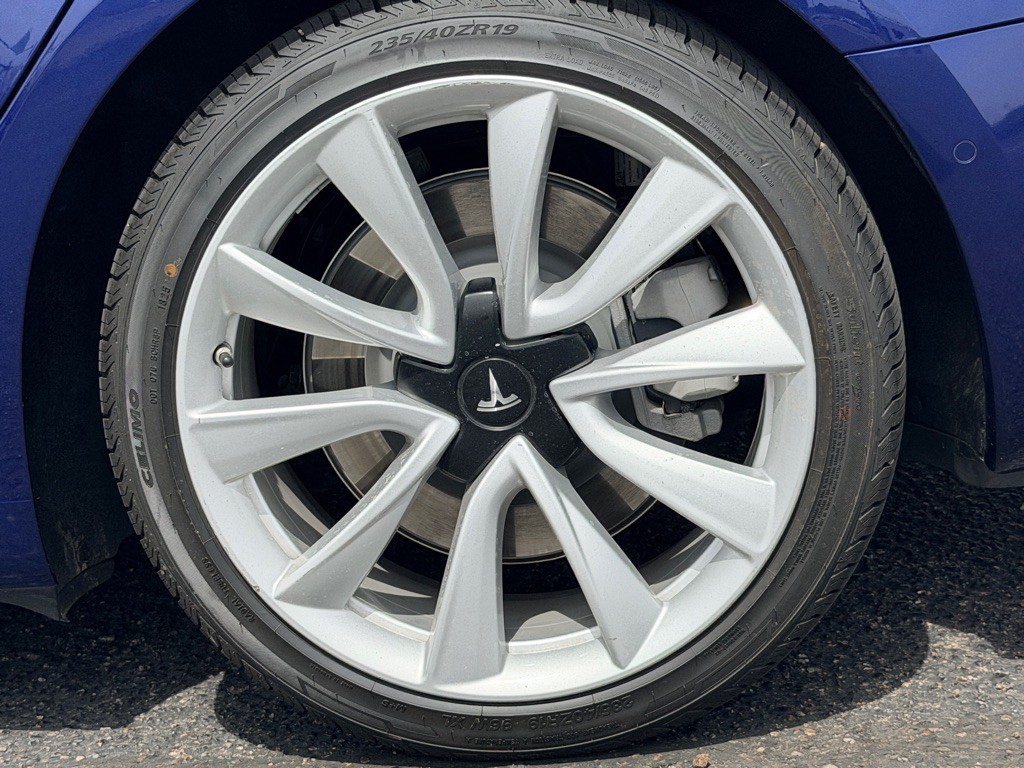 2019 Tesla Model 3 Image 38