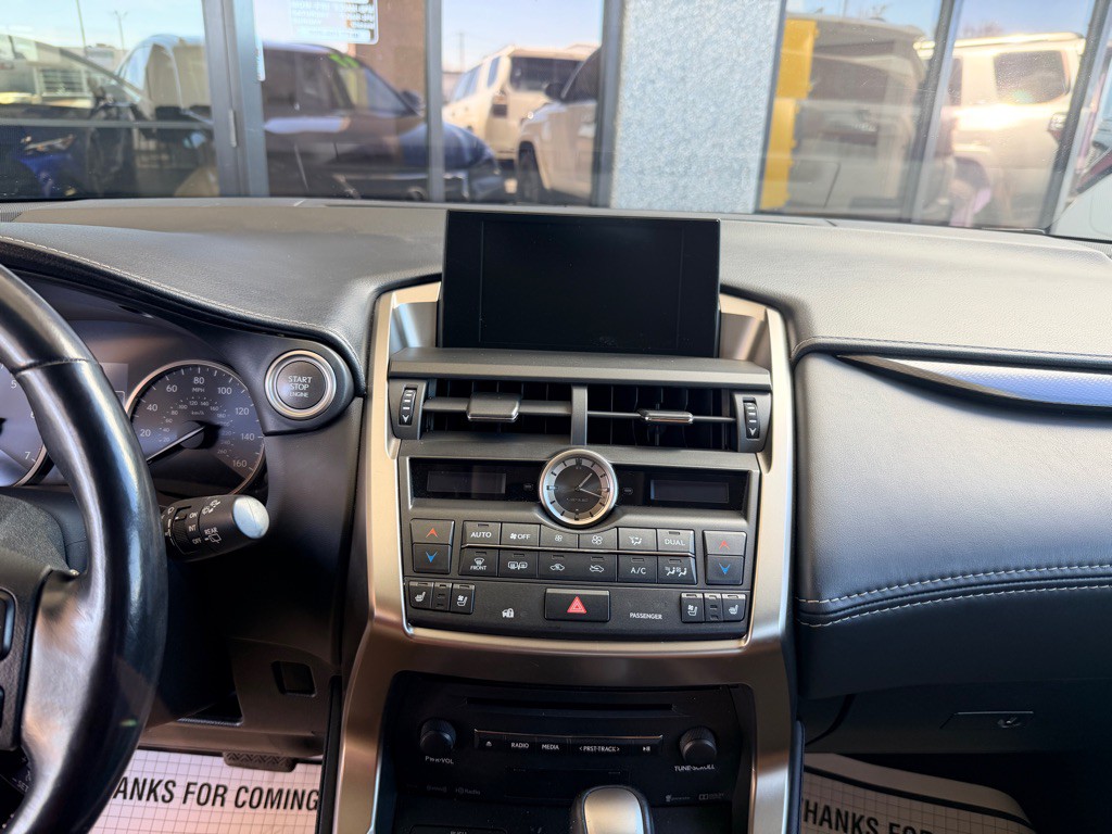 2017 Lexus NX Image 12