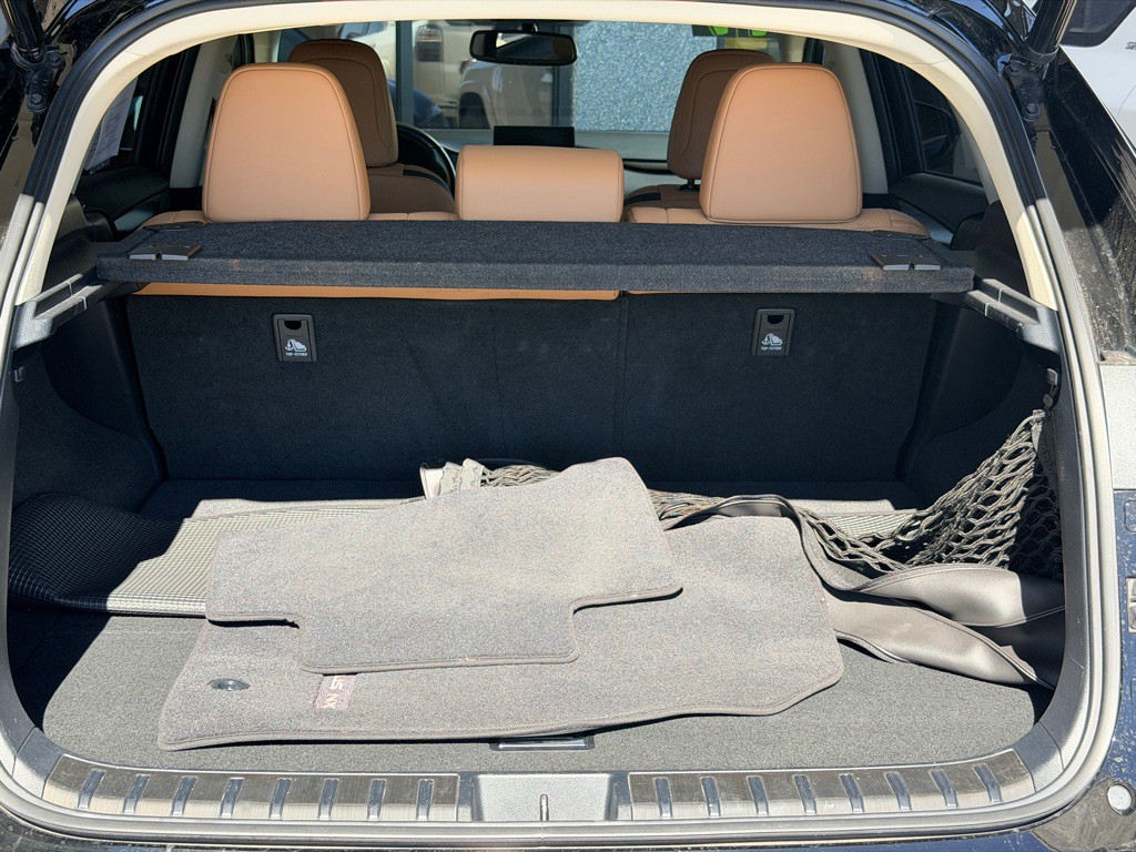 2017 Lexus NX Image 18