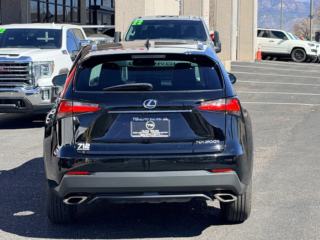 2017 Lexus NX Image 34