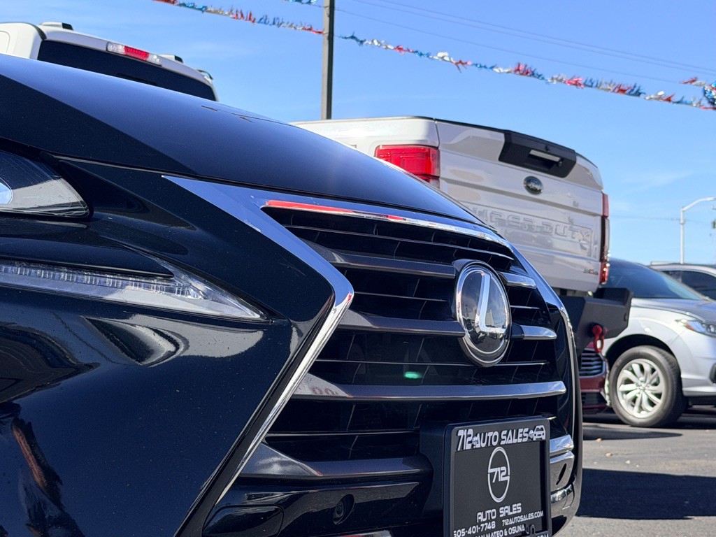 2017 Lexus NX Image 42