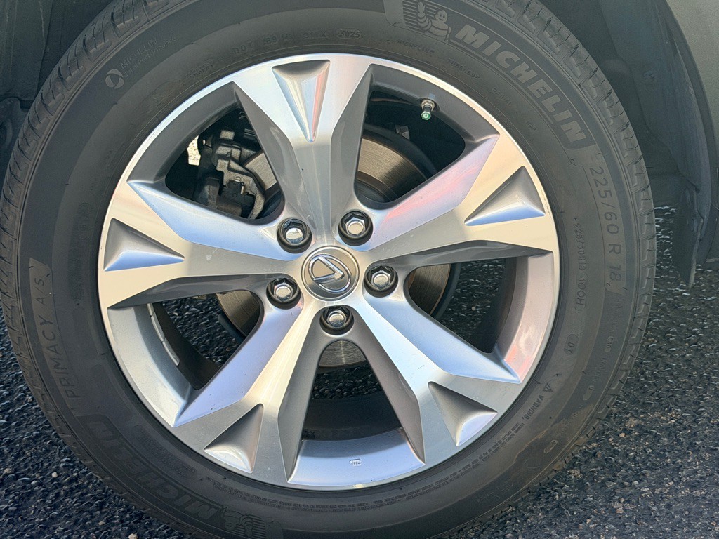 2017 Lexus NX Image 46