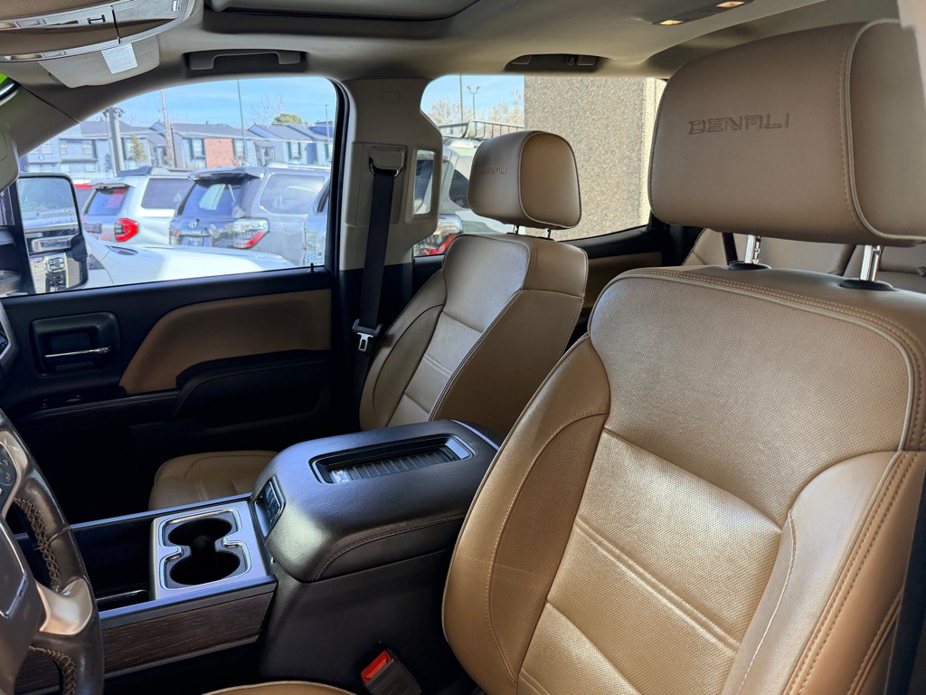 2018 GMC Sierra Image 8