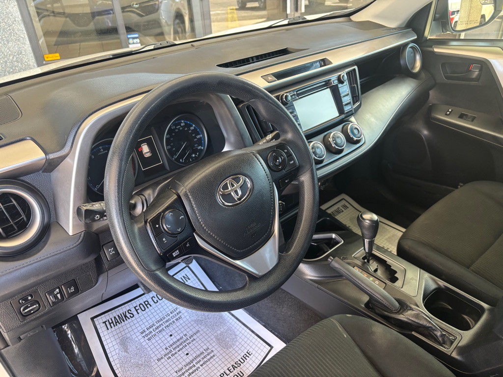 2017 Toyota Rav4 Image 7