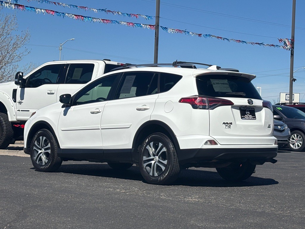 2017 Toyota Rav4 Image 31