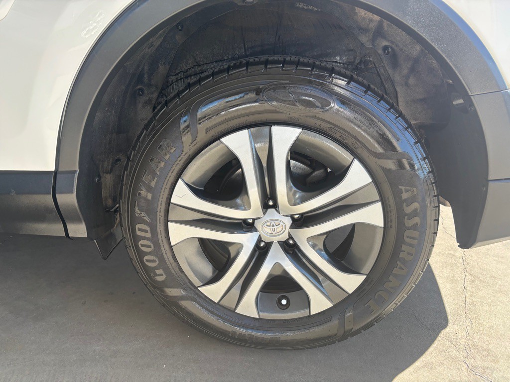 2017 Toyota Rav4 Image 44