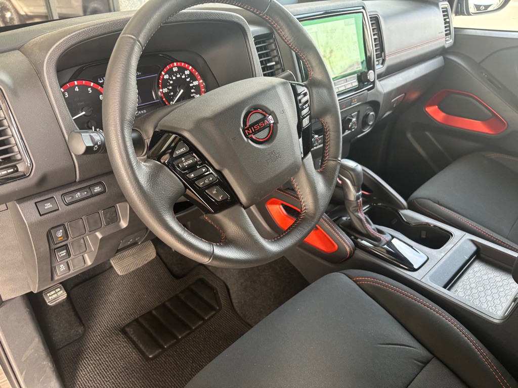 2023 Nissan Frontier Image 6