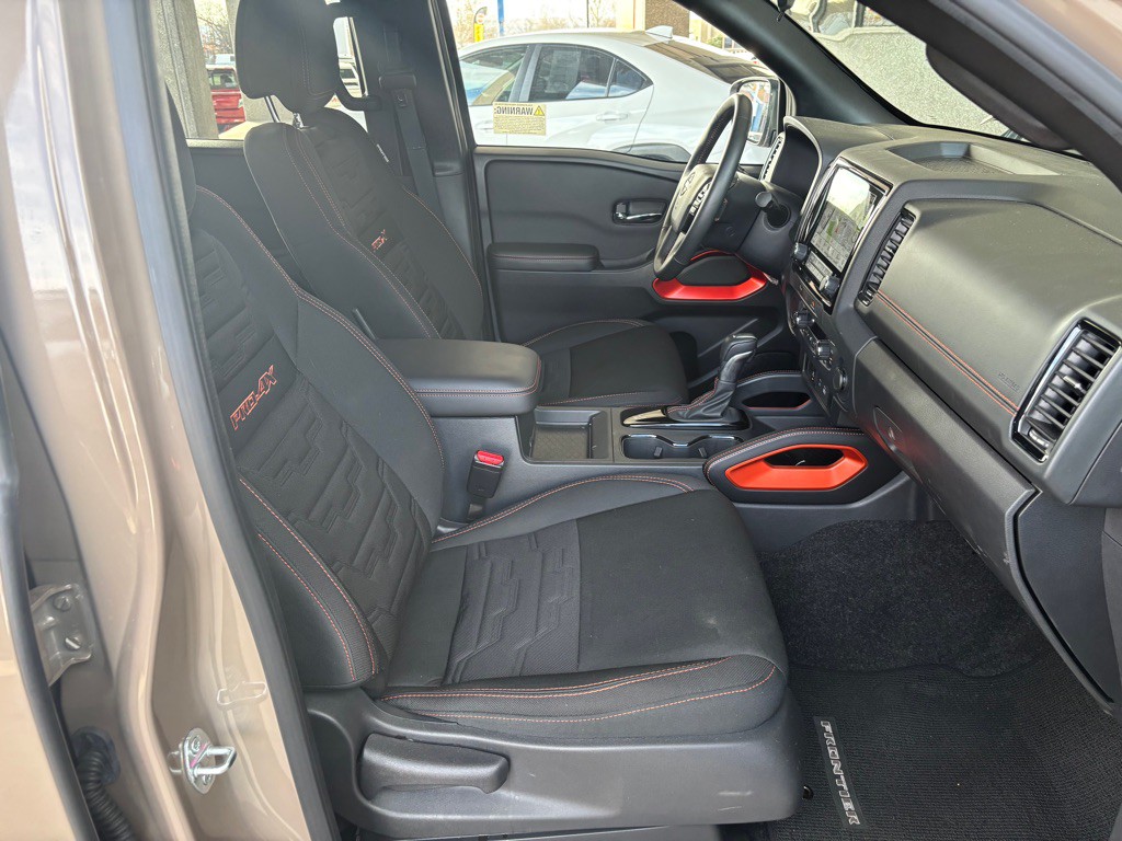 2023 Nissan Frontier Image 28