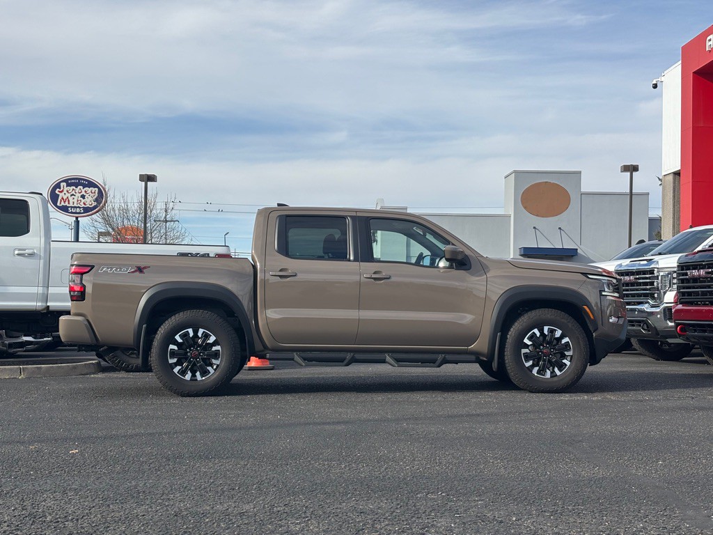 2023 Nissan Frontier Image 33