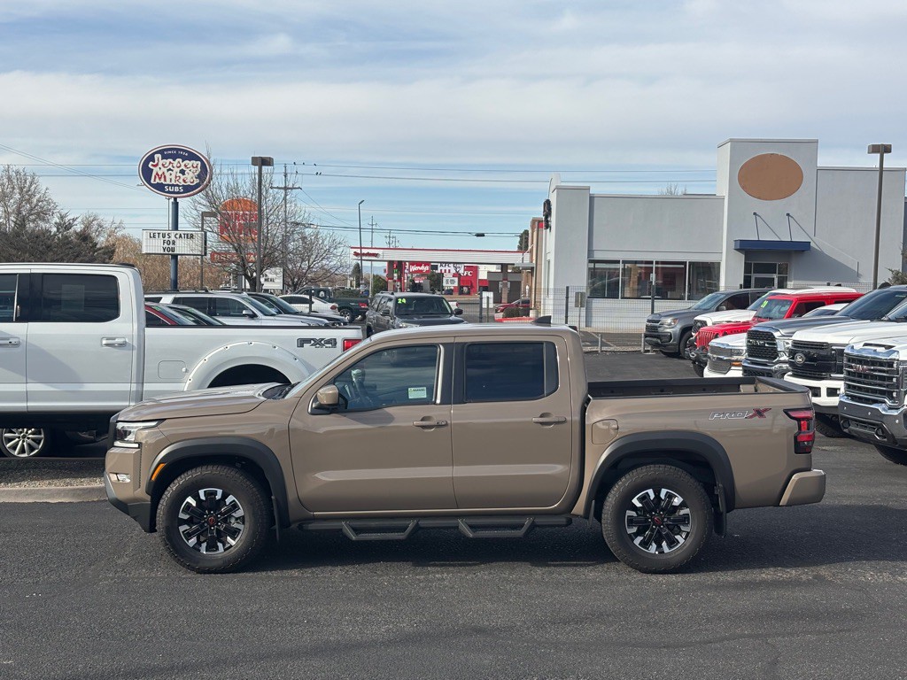 2023 Nissan Frontier Image 40