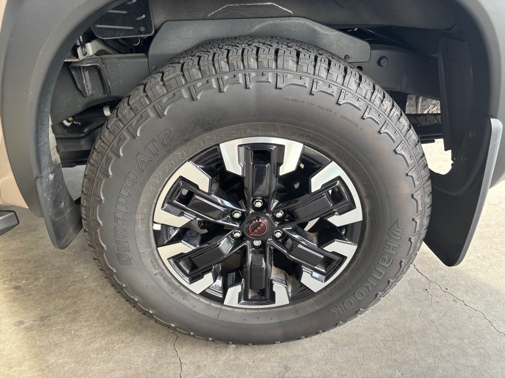 2023 Nissan Frontier Image 48