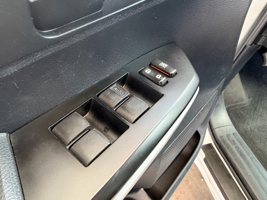 2015 Toyota Tundra Image 5