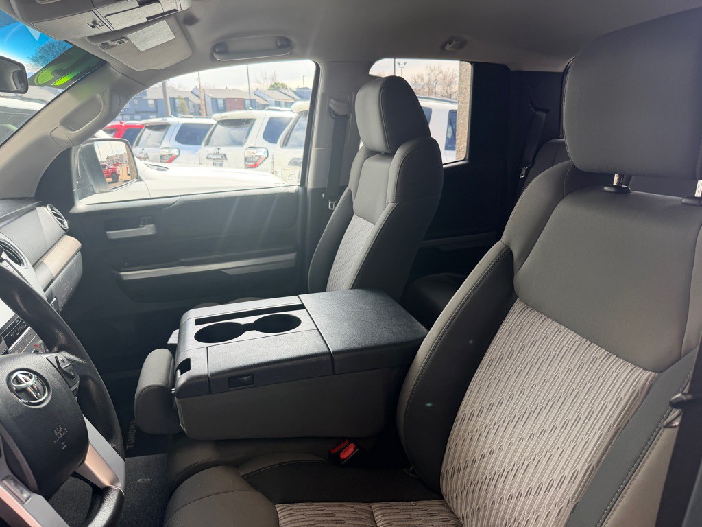 2015 Toyota Tundra Image 7