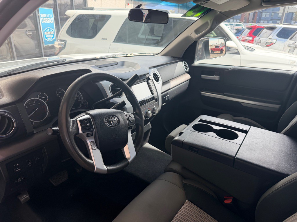 2015 Toyota Tundra Image 8