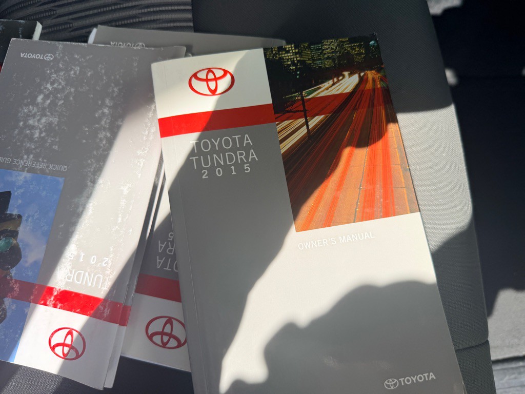 2015 Toyota Tundra Image 19