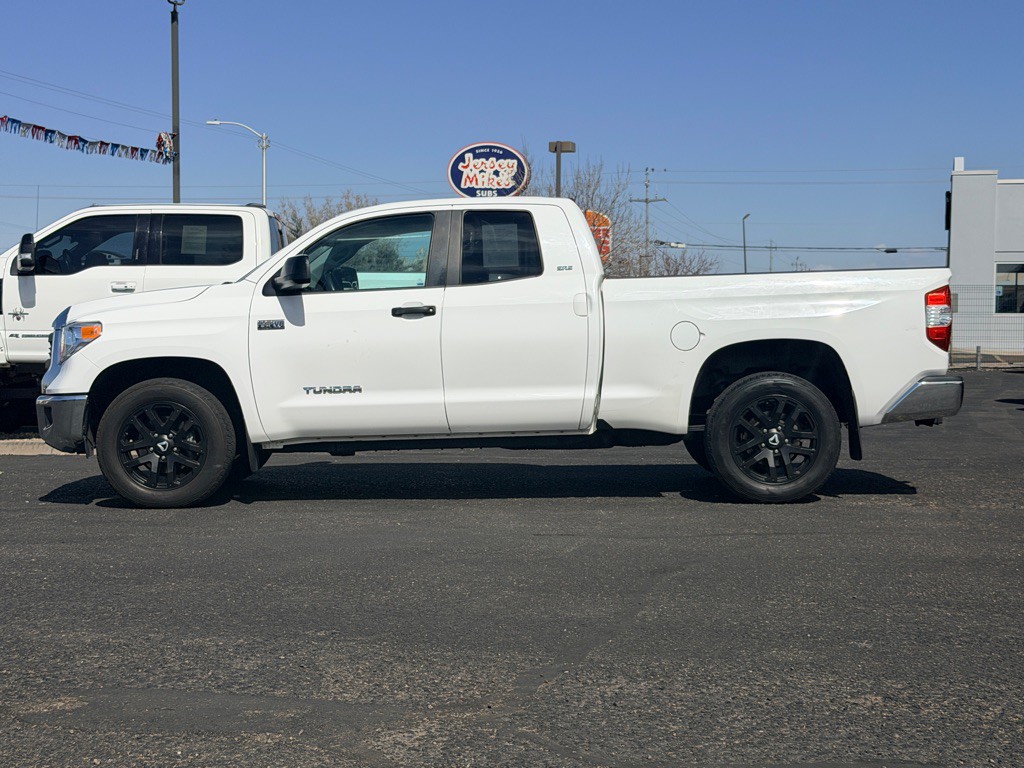 2015 Toyota Tundra Image 25