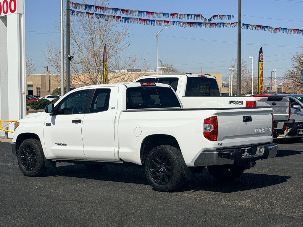 2015 Toyota Tundra Image 26