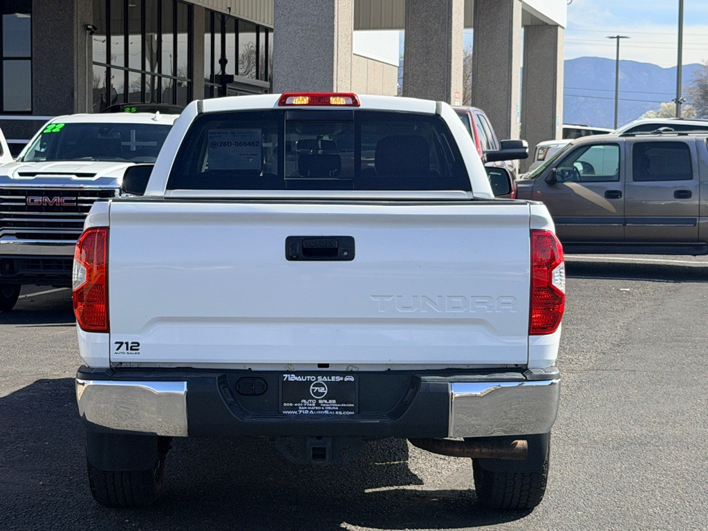 2015 Toyota Tundra Image 28