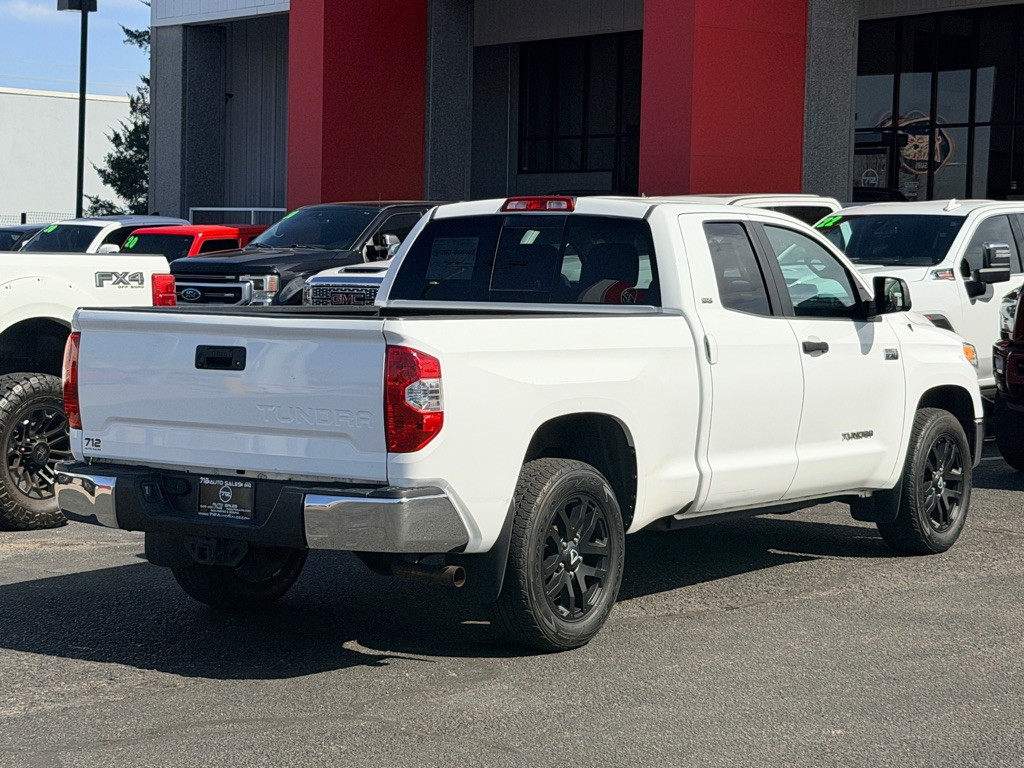 2015 Toyota Tundra Image 30
