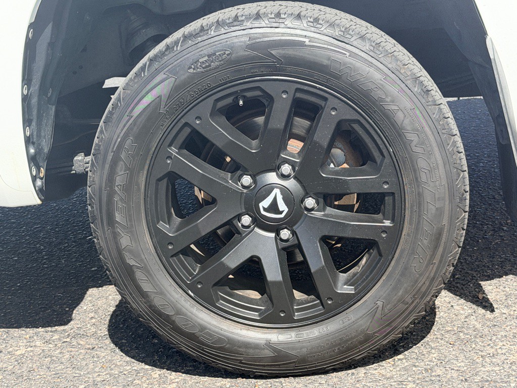 2015 Toyota Tundra Image 36