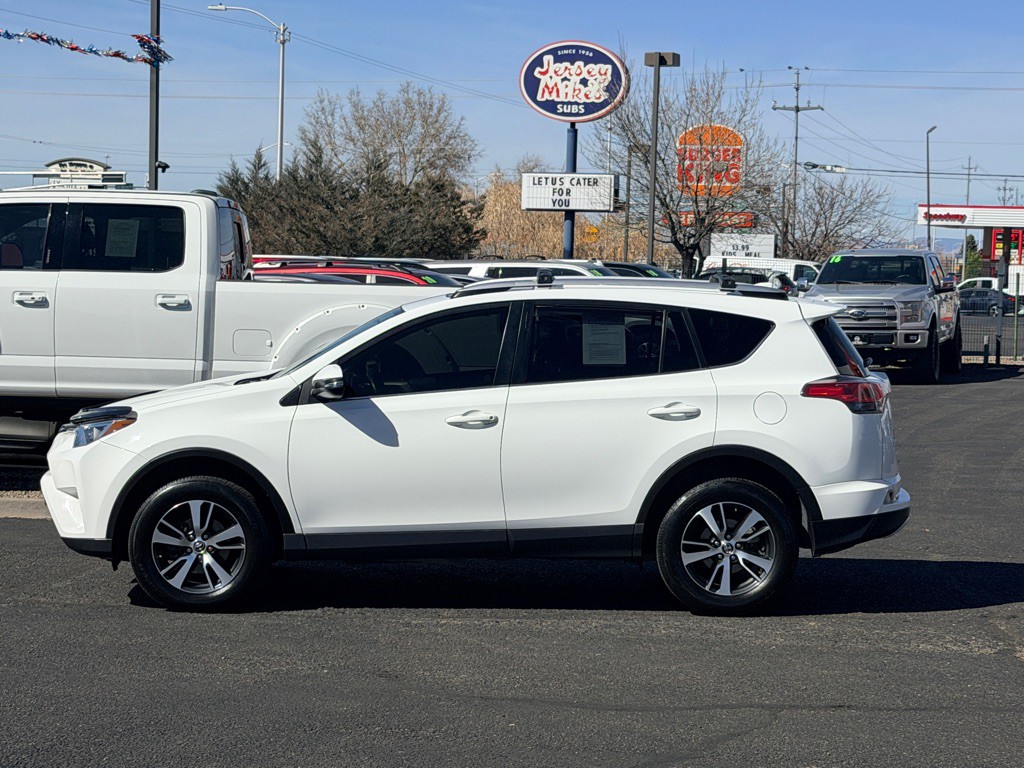 2016 Toyota Rav4 Image 2