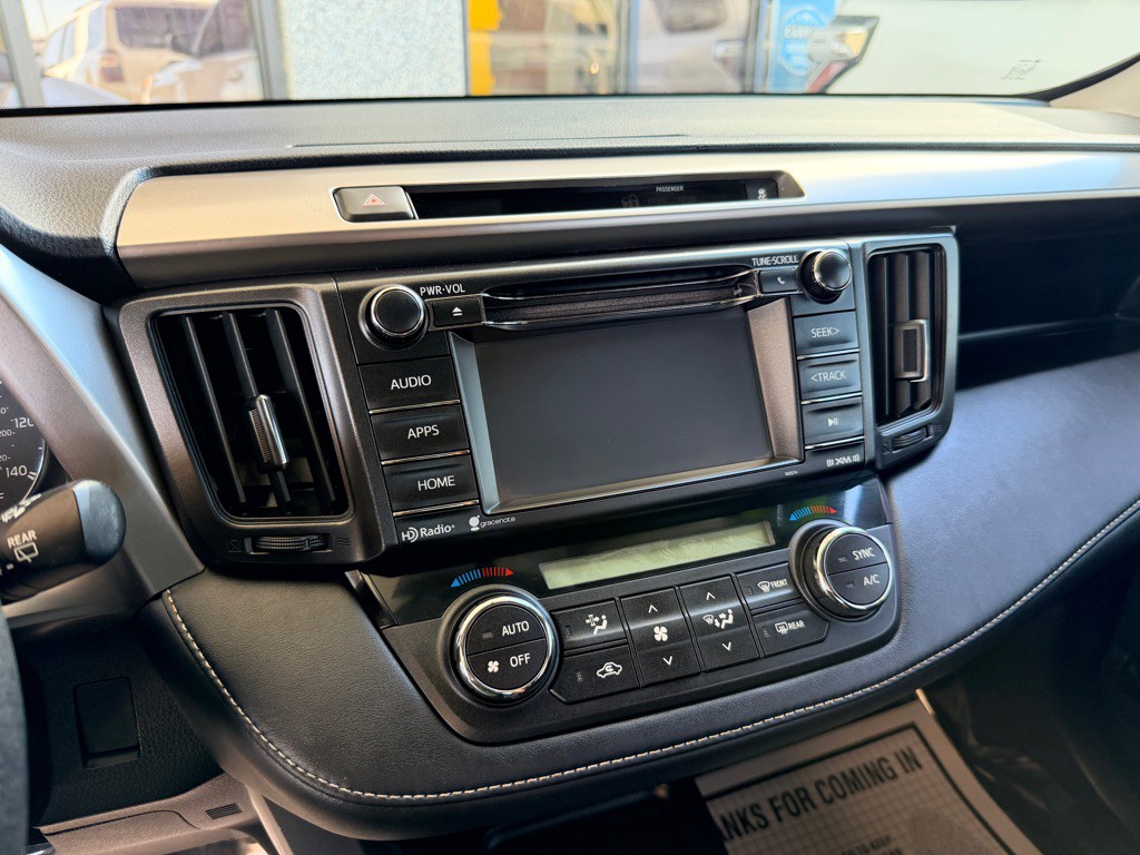 2016 Toyota Rav4 Image 12