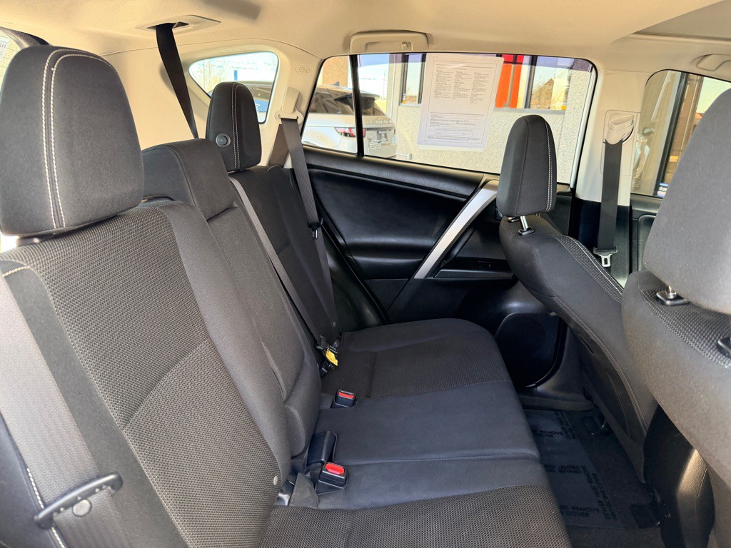 2016 Toyota Rav4 Image 19
